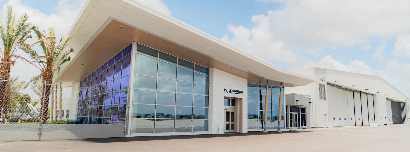 Jet Aviation Miami Opa-locka, North Miami / North Miami Beach