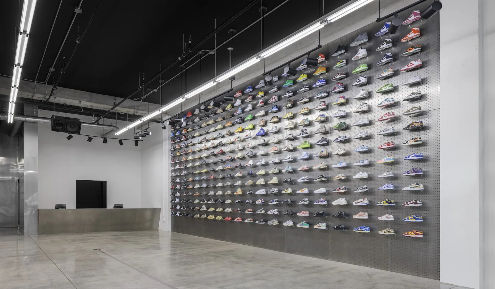 Flight Club, Design District