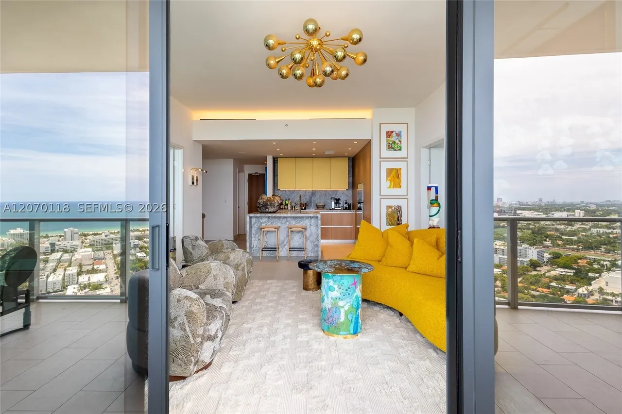 Residence 3404: Curated, furnished 2-bedroom on the 34th floor