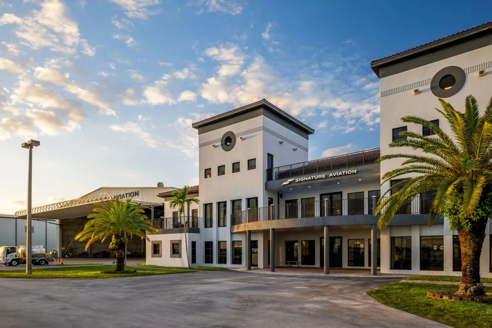 Signature Aviation Miami Executive (TMB), Coral Gables