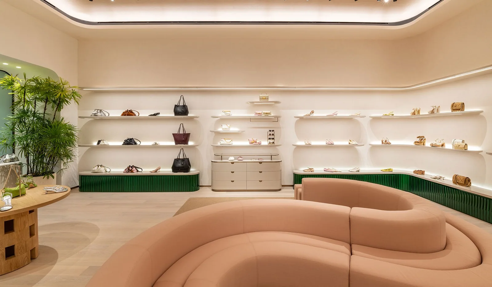Jimmy Choo, Design District