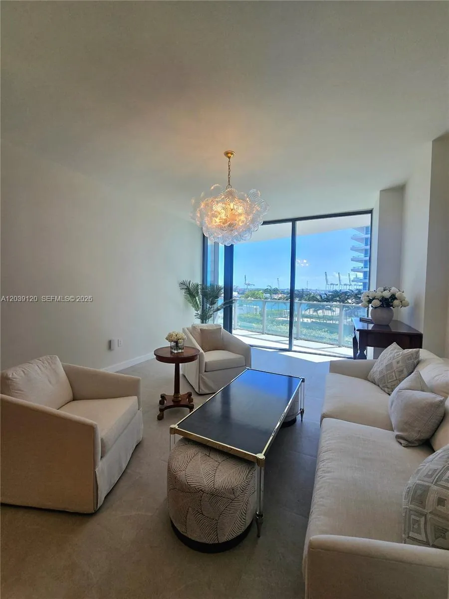 Five Park Residence 904, photo 3