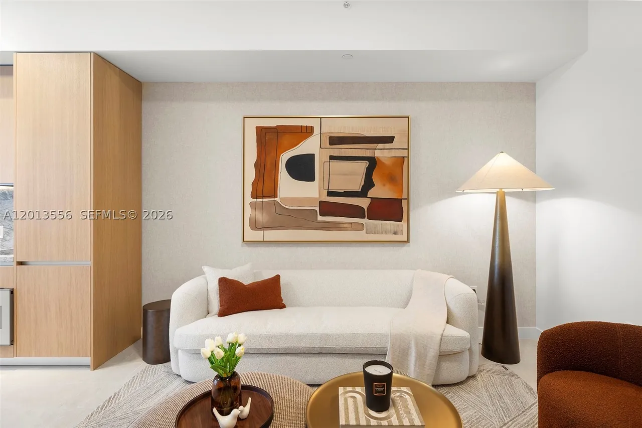 Five Park Residence 502, photo 2