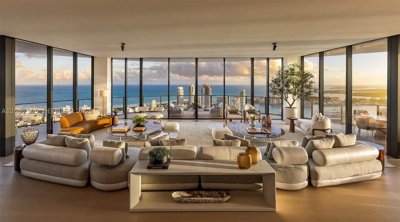 Penthouse 4701: Penthouse 4701: the crown jewel of Five Park